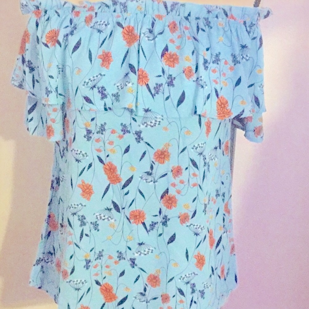 ❌DONATED❌Blue Floral Print Off The Shoulders Ruffle Top - Picture 4 of 7